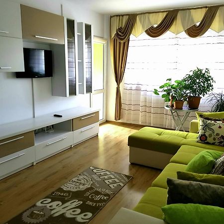 Urban Retreat Luxury Hideaway Διαμέρισμα Oradea Εξωτερικό φωτογραφία